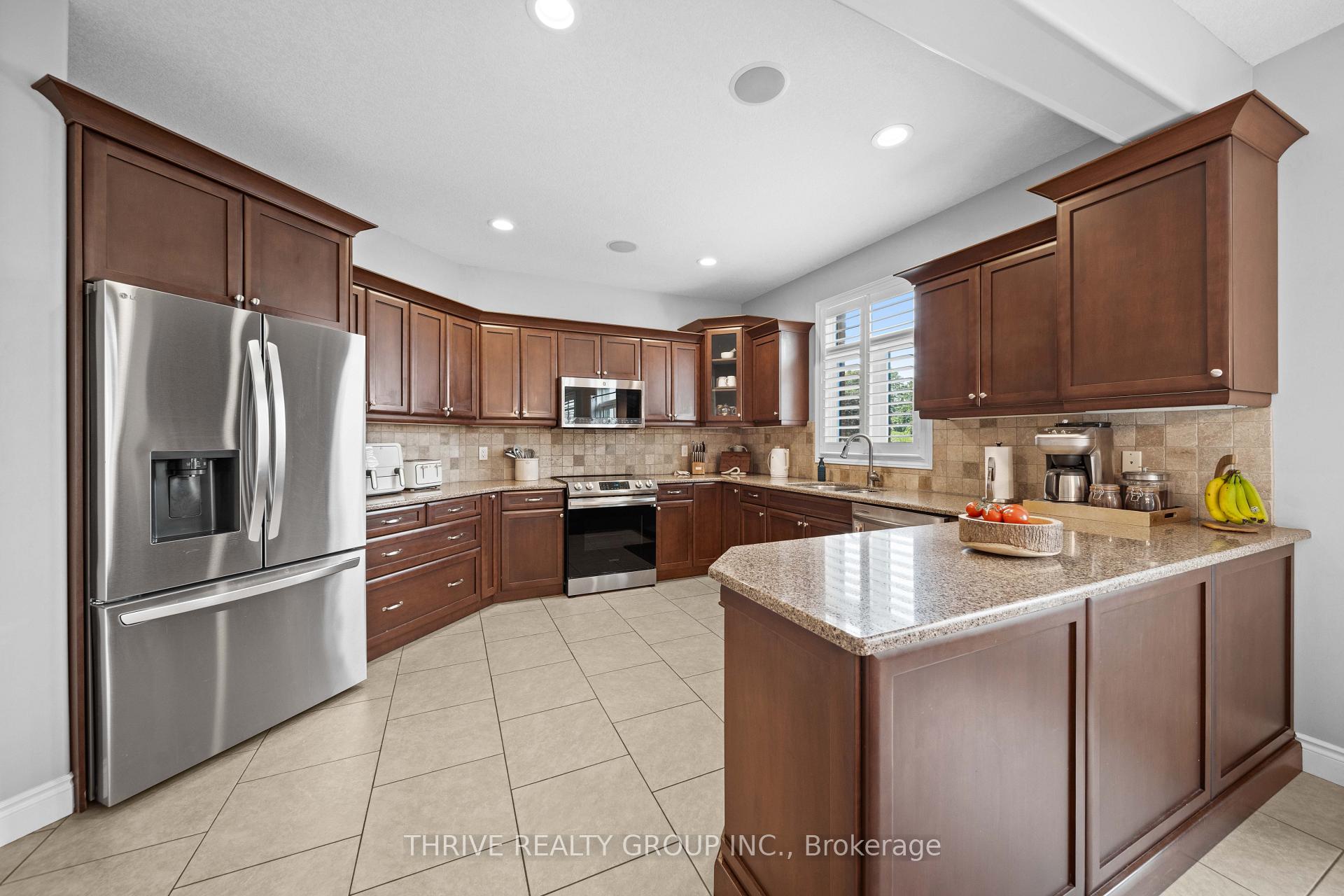 Photo 8 of 12 Ashwood Crescent, Middlesex Centre, Ilderton — HOMEH