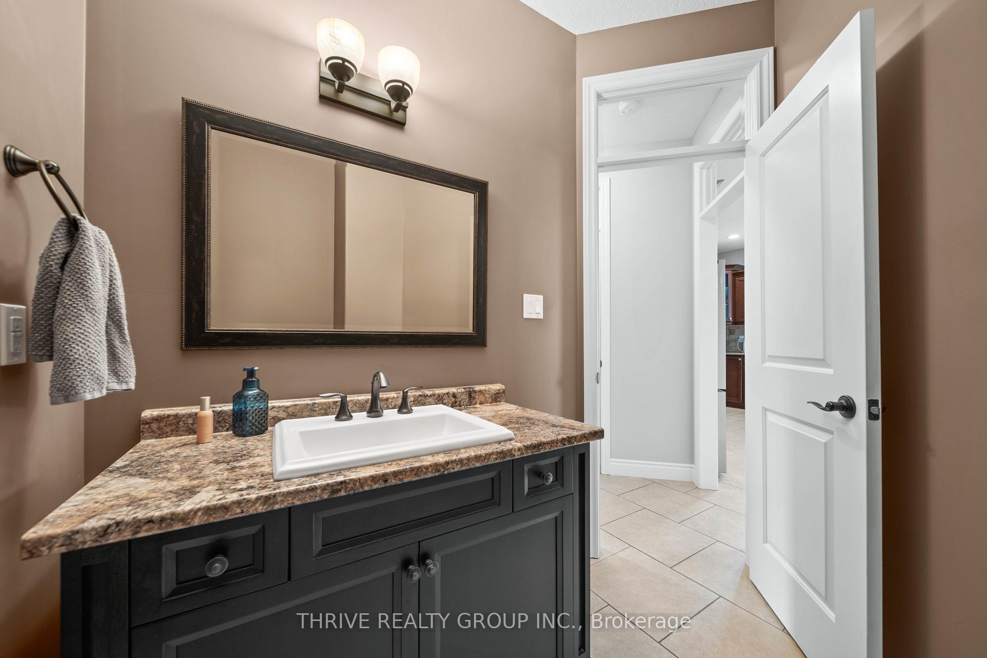 Photo 14 of 12 Ashwood Crescent, Middlesex Centre, Ilderton — HOMEH