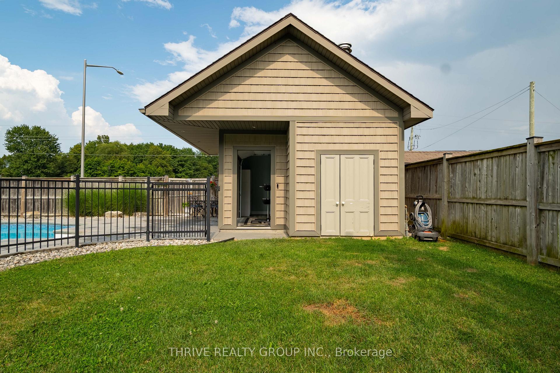 Photo 38 of 12 Ashwood Crescent, Middlesex Centre, Ilderton — HOMEH