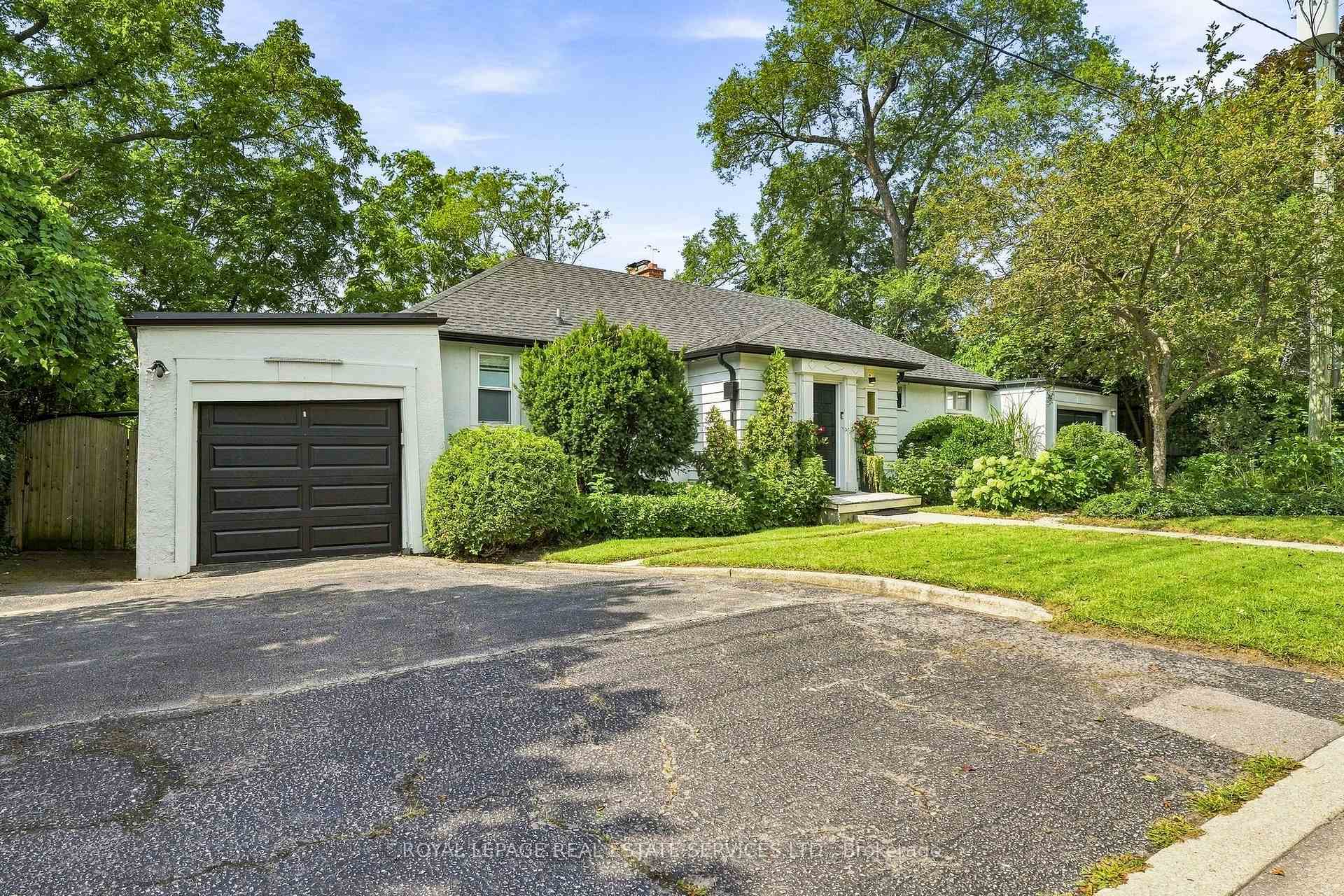 Photo 2 of 372 Trafalgar Road, Oakville, Old Oakville — HOMEH