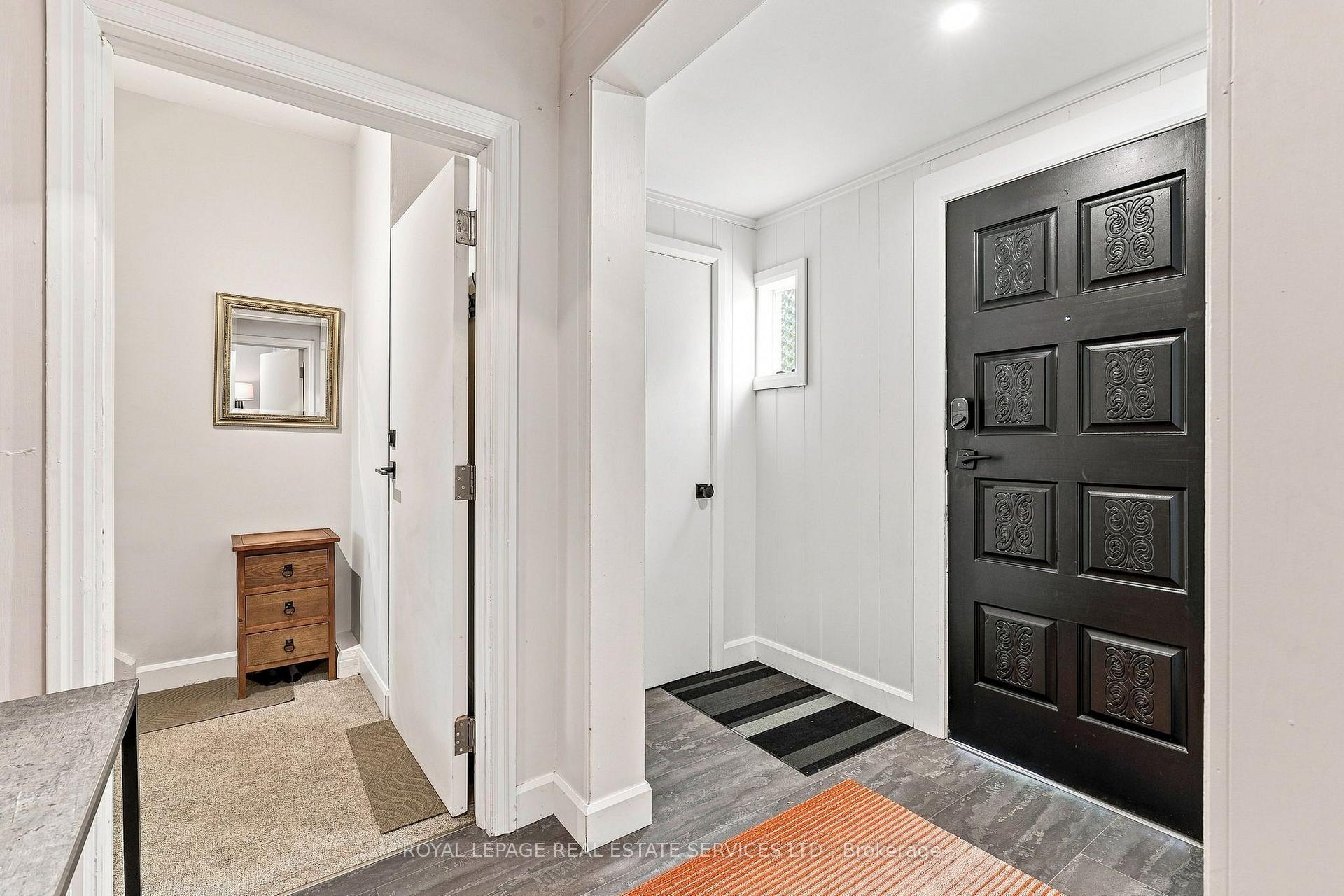 Photo 4 of 372 Trafalgar Road, Oakville, Old Oakville — HOMEH