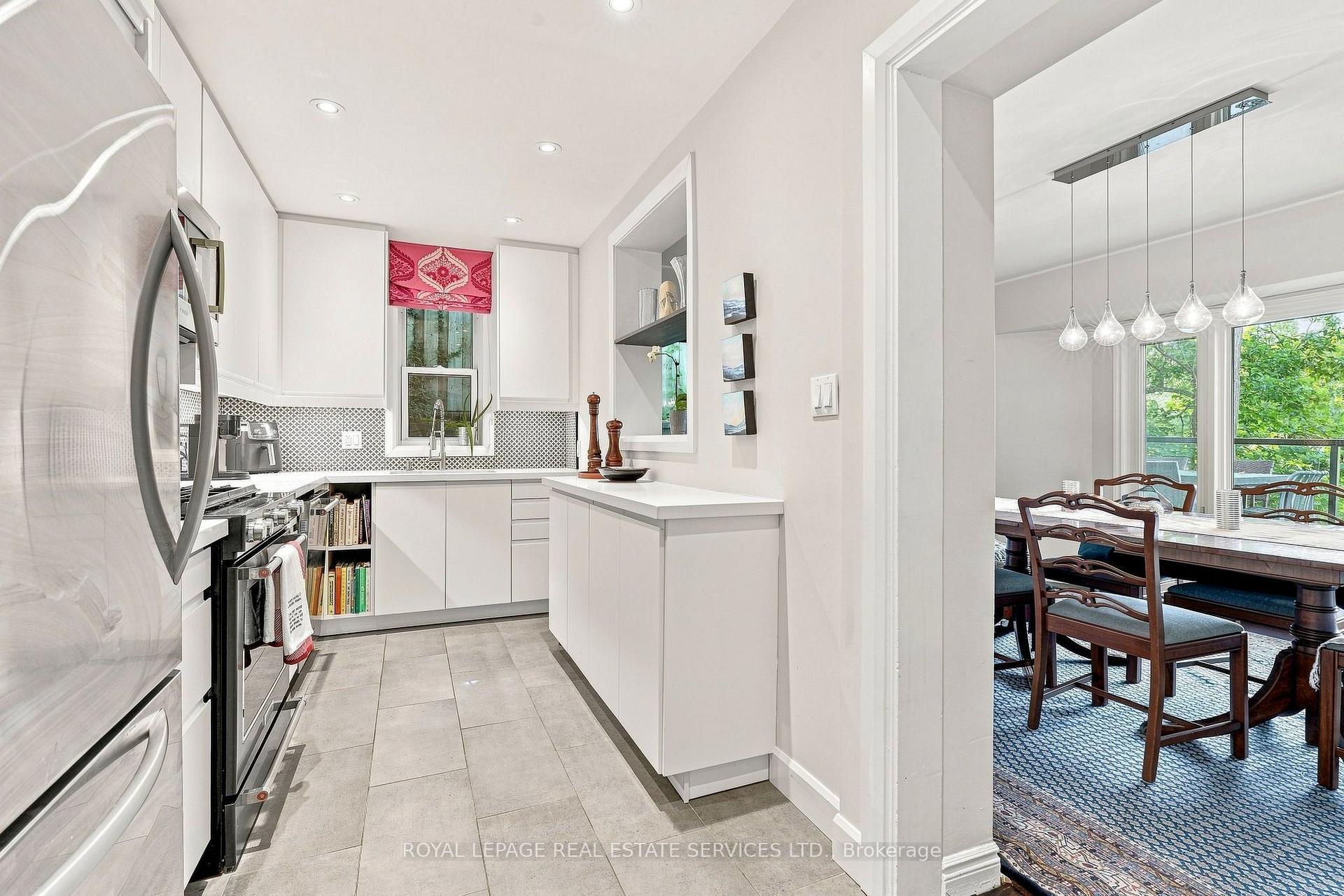 Photo 19 of 372 Trafalgar Road, Oakville, Old Oakville — HOMEH