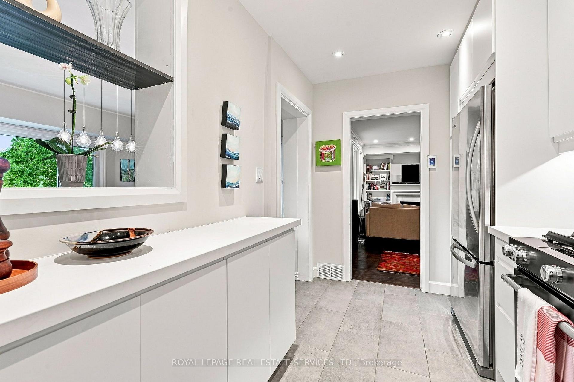 Photo 20 of 372 Trafalgar Road, Oakville, Old Oakville — HOMEH