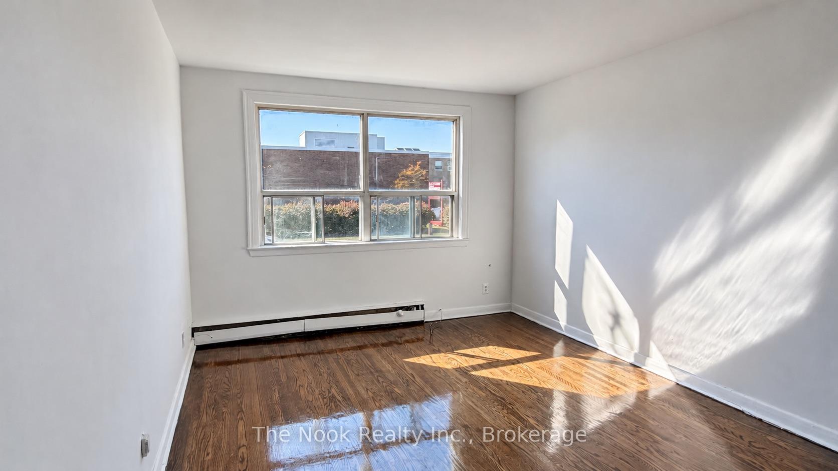 Photo 12 of Unit 6, 1201 Cedar Street, Oshawa, Lakeview — HOMEH
