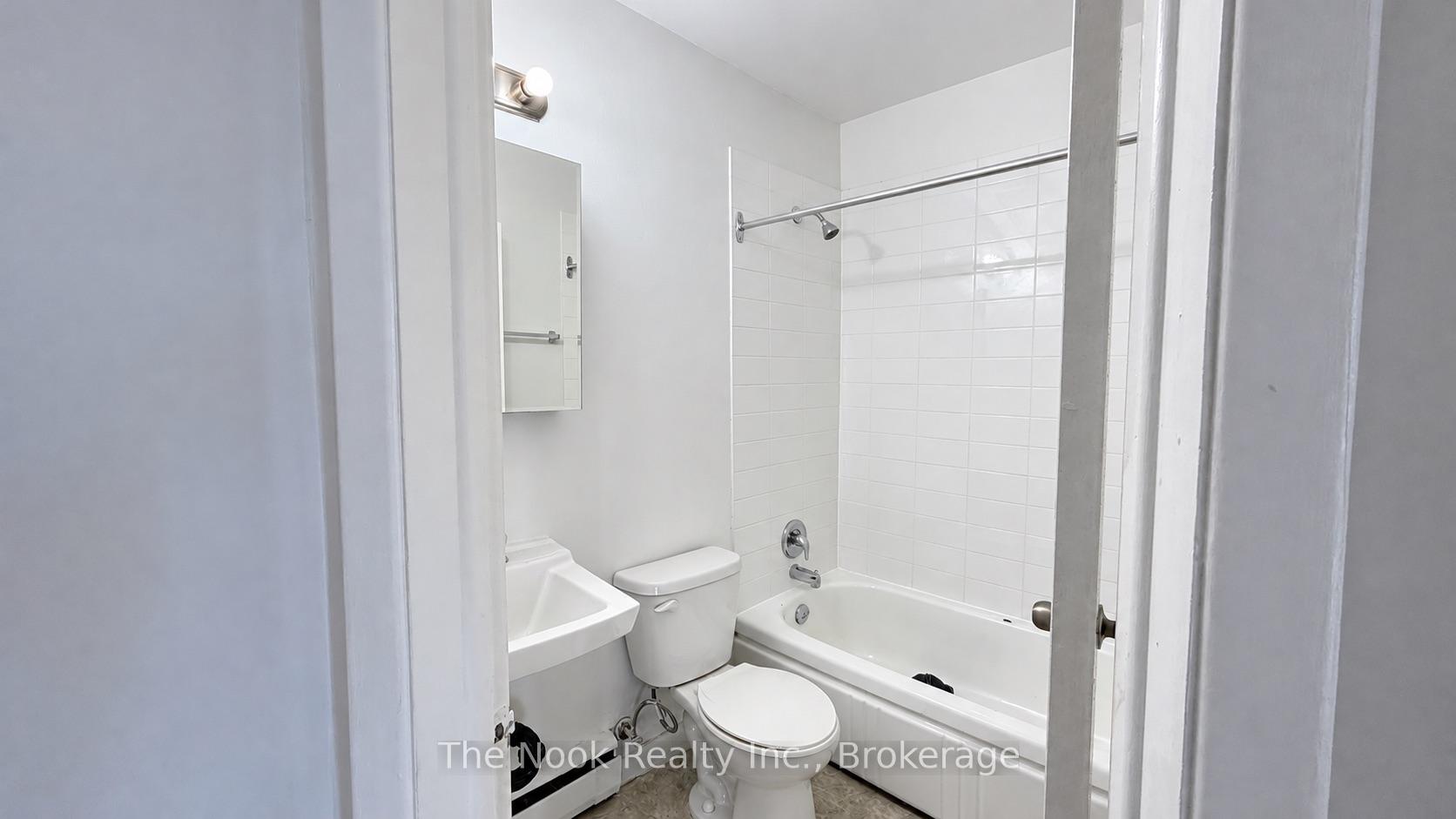 Photo 24 of Unit 6, 1201 Cedar Street, Oshawa, Lakeview — HOMEH