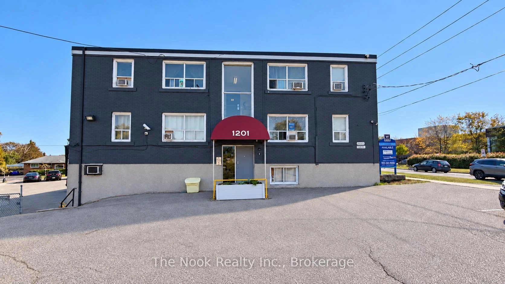 Photo 1 of Unit 6, 1201 Cedar Street, Oshawa, Lakeview — HOMEH