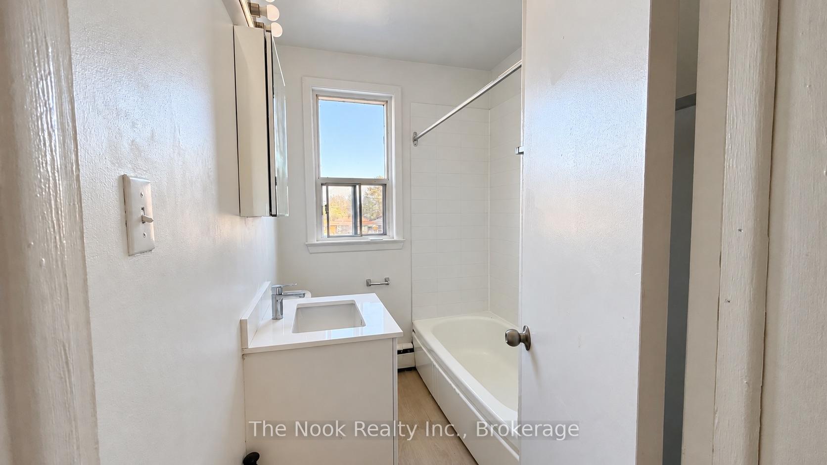 Photo 12 of Unit 7, 1201 Cedar Street, Oshawa, Lakeview — HOMEH