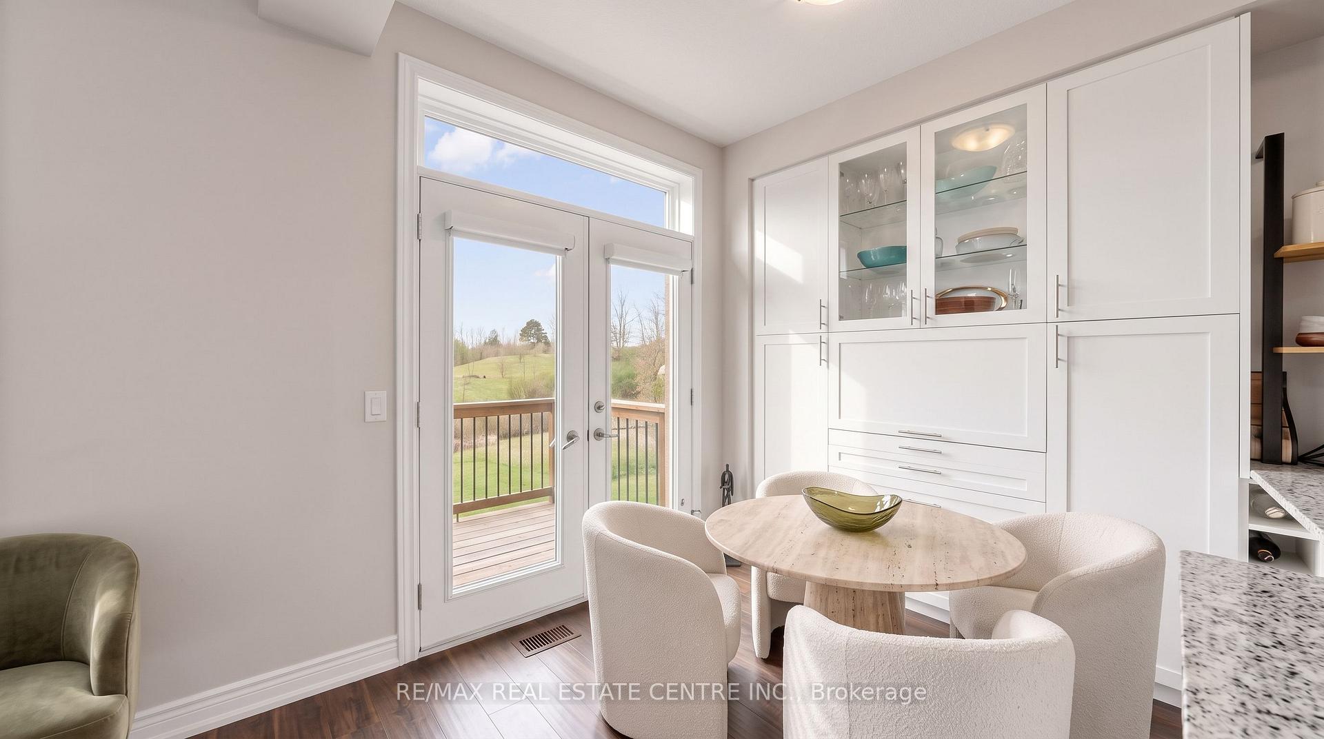 Photo 20 of 2350 Natasha Circle, Oakville, Bronte Creek — HOMEH