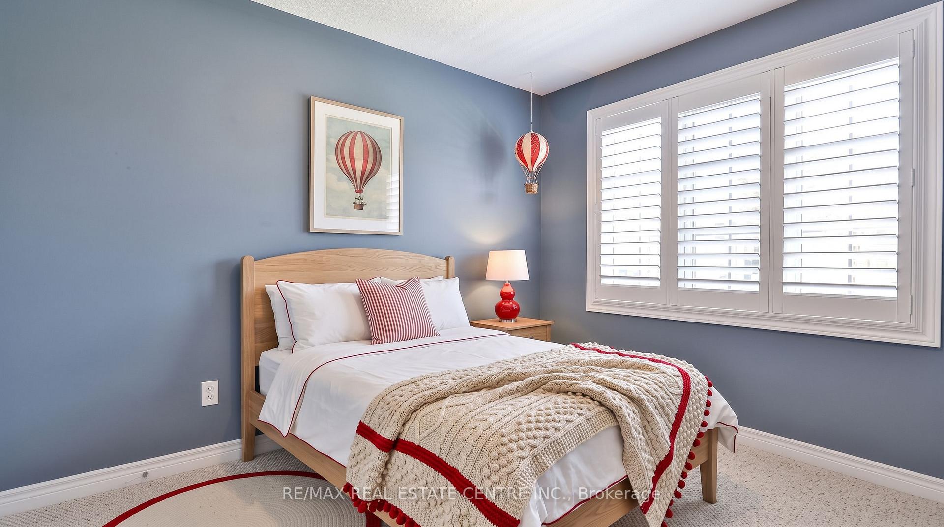 Photo 25 of 2350 Natasha Circle, Oakville, Bronte Creek — HOMEH