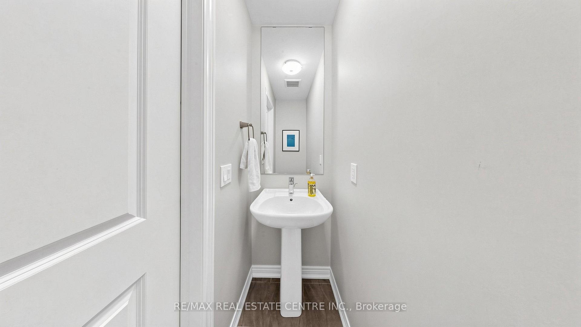 Photo 38 of 2350 Natasha Circle, Oakville, Bronte Creek — HOMEH