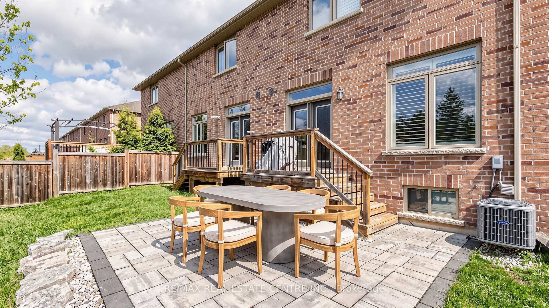 Photo 40 of 2350 Natasha Circle, Oakville, Bronte Creek — HOMEH