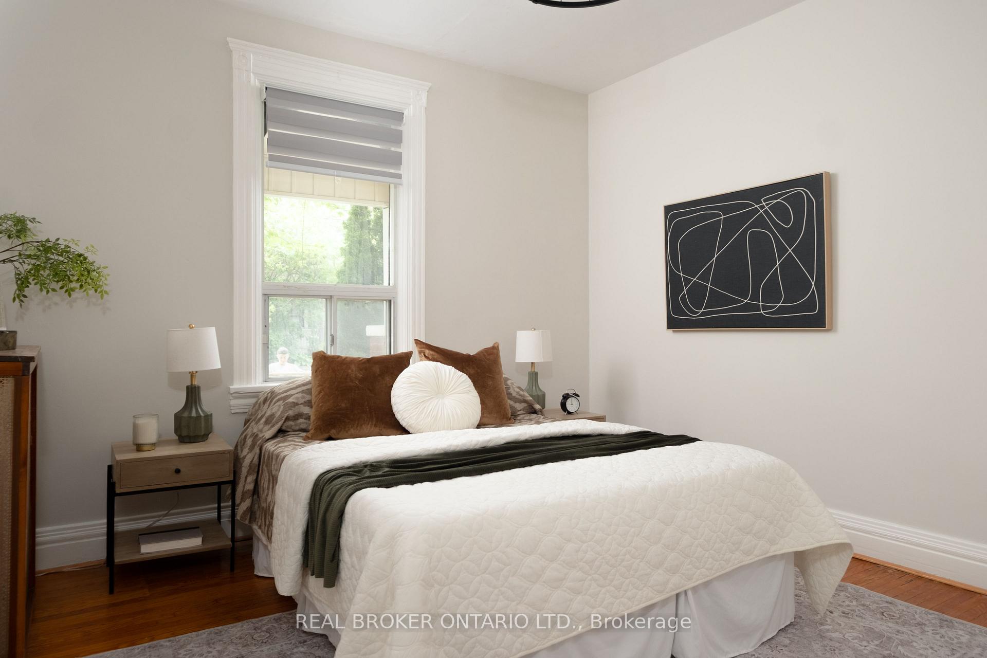 Photo 12 of 33 Atlas Avenue, Toronto, Humewood-Cedarvale — HOMEH
