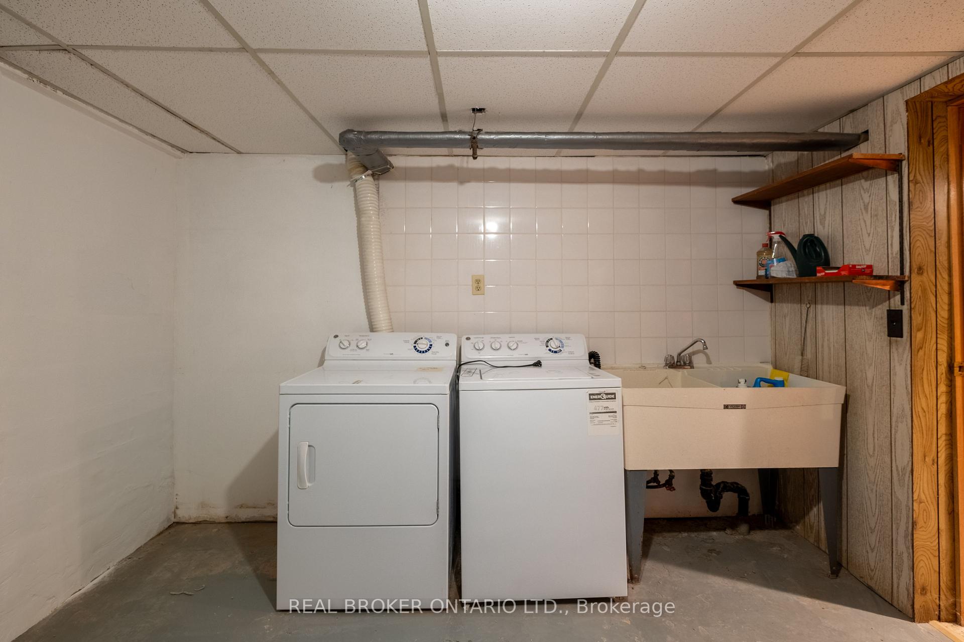 Photo 43 of 33 Atlas Avenue, Toronto, Humewood-Cedarvale — HOMEH