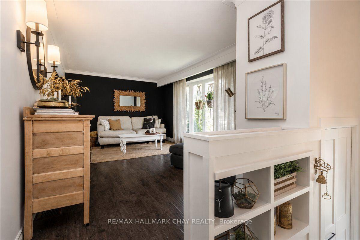 Photo 7 of 19 Highcroft Road, Barrie, Allandale Heights — HOMEH
