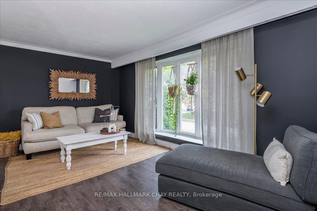 Photo 8 of 19 Highcroft Road, Barrie, Allandale Heights — HOMEH