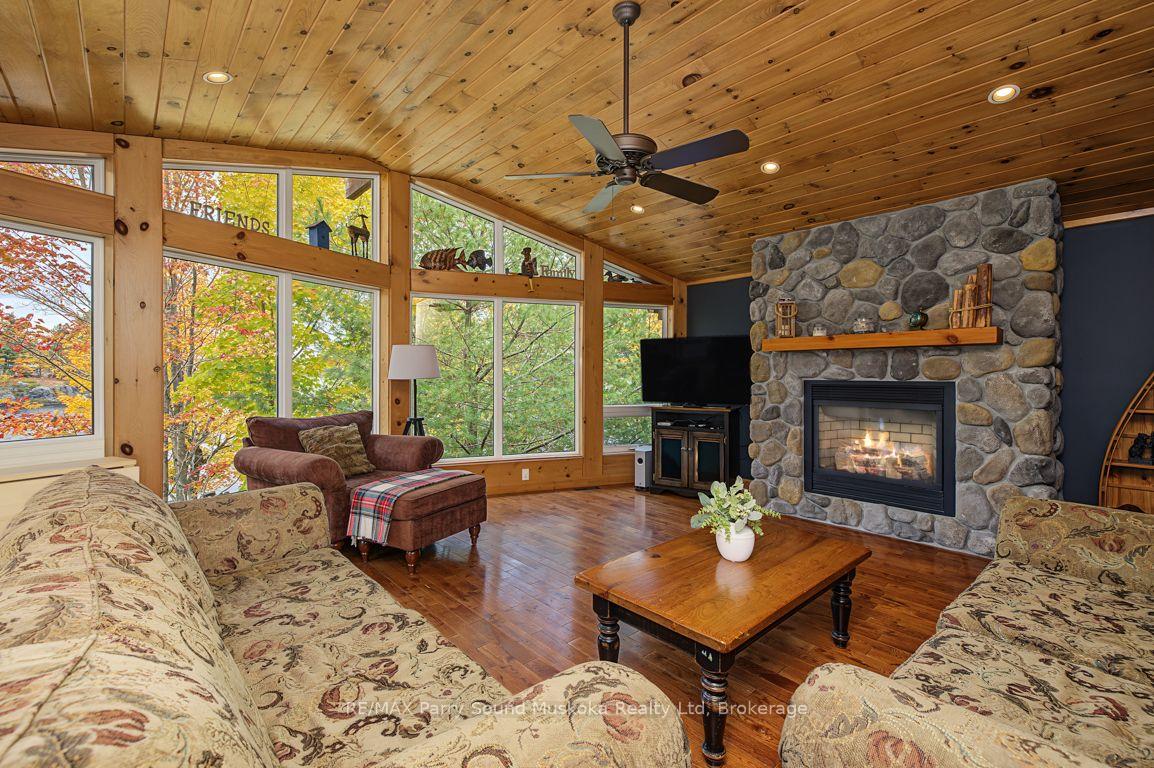 Photo 14 of 53 Morningside Drive, Seguin — HOMEH