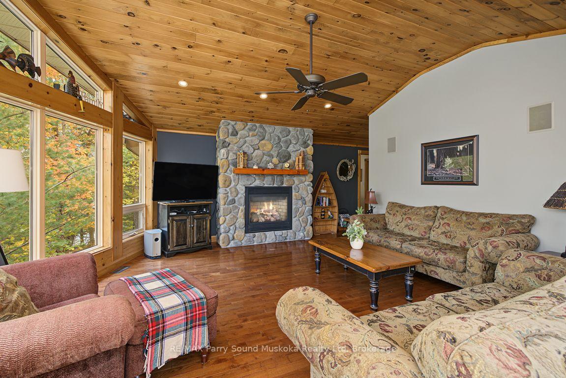 Photo 18 of 53 Morningside Drive, Seguin — HOMEH