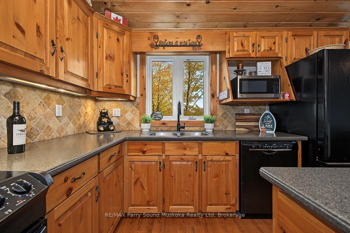 Photo 25 of 53 Morningside Drive, Seguin — HOMEH