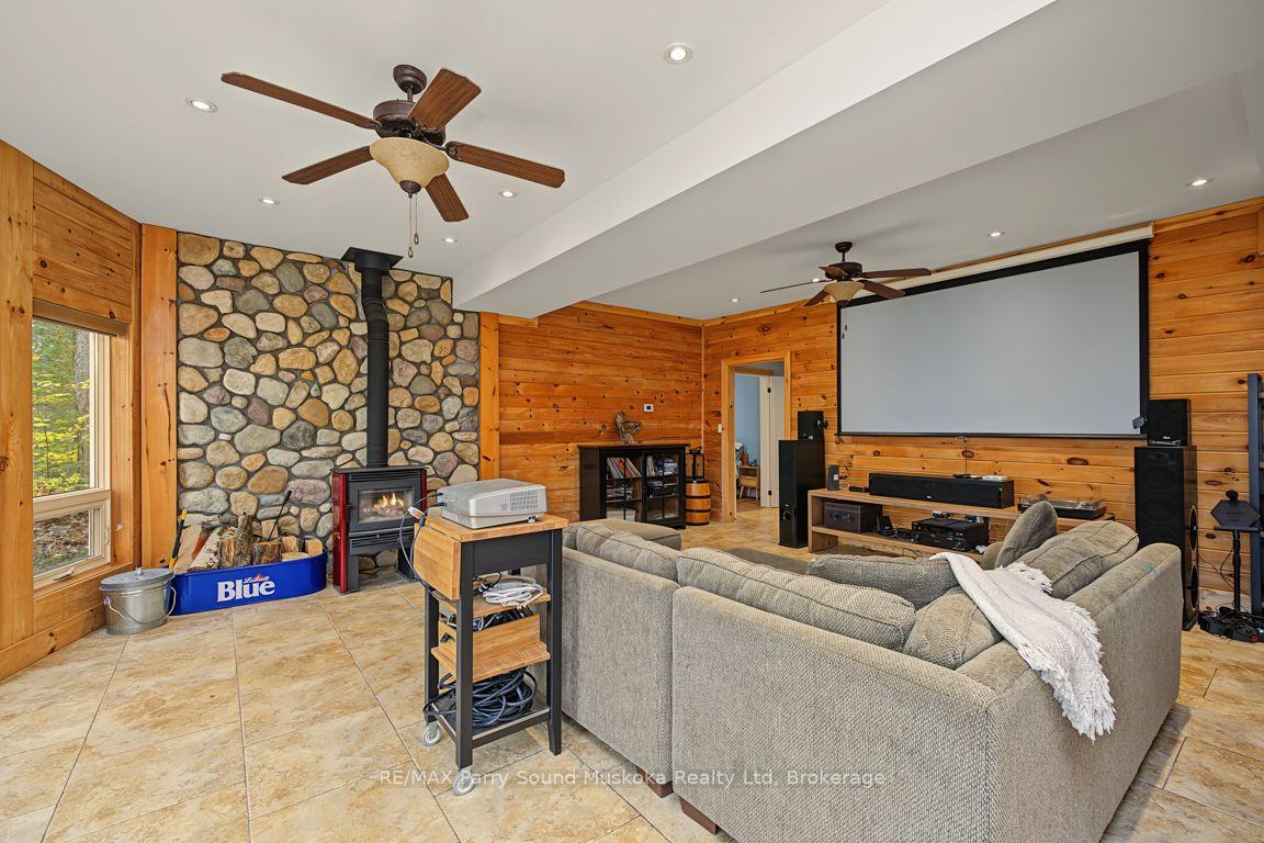Photo 37 of 53 Morningside Drive, Seguin — HOMEH