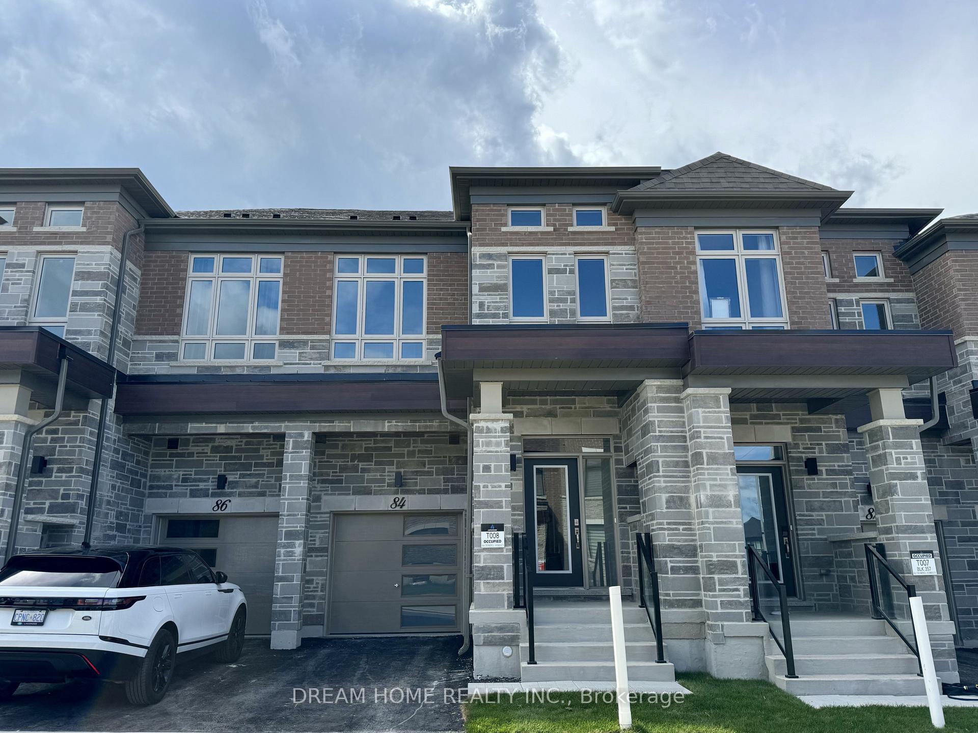 Photo 1 of 84 Tempel Street, Richmond Hill, Oak Ridges — HOMEH