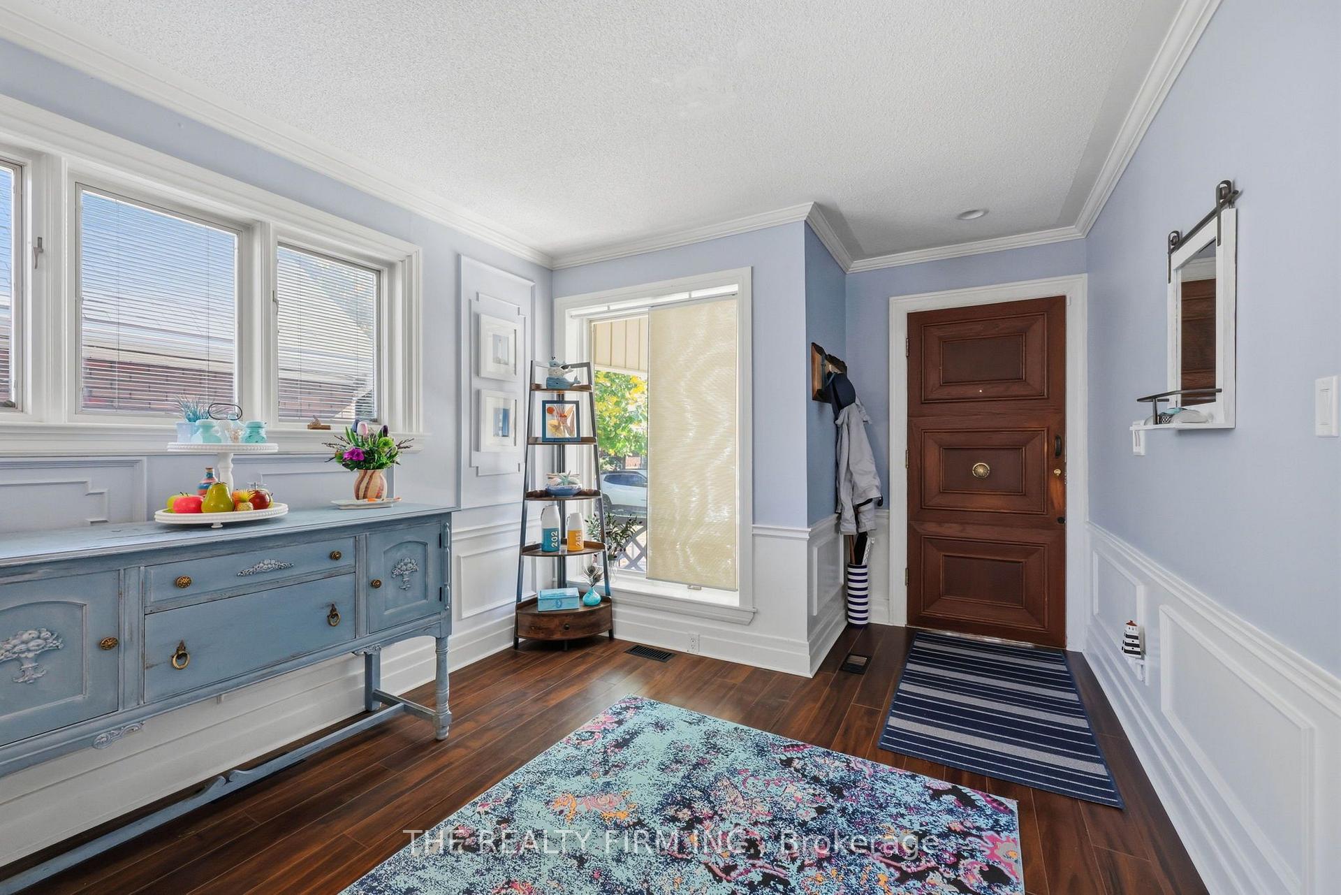 Photo 7 of 28 Thomas Janes Drive, London, South G — HOMEH