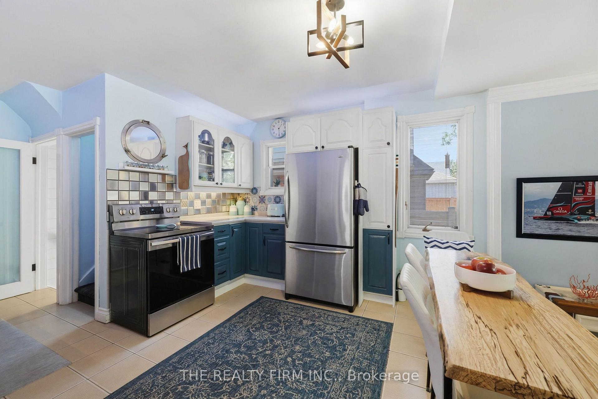 Photo 21 of 28 Thomas Janes Drive, London, South G — HOMEH