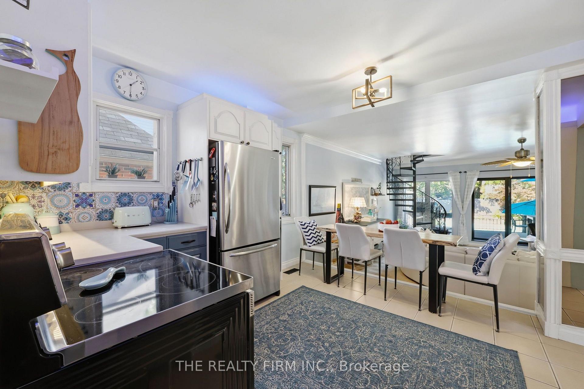Photo 25 of 28 Thomas Janes Drive, London, South G — HOMEH