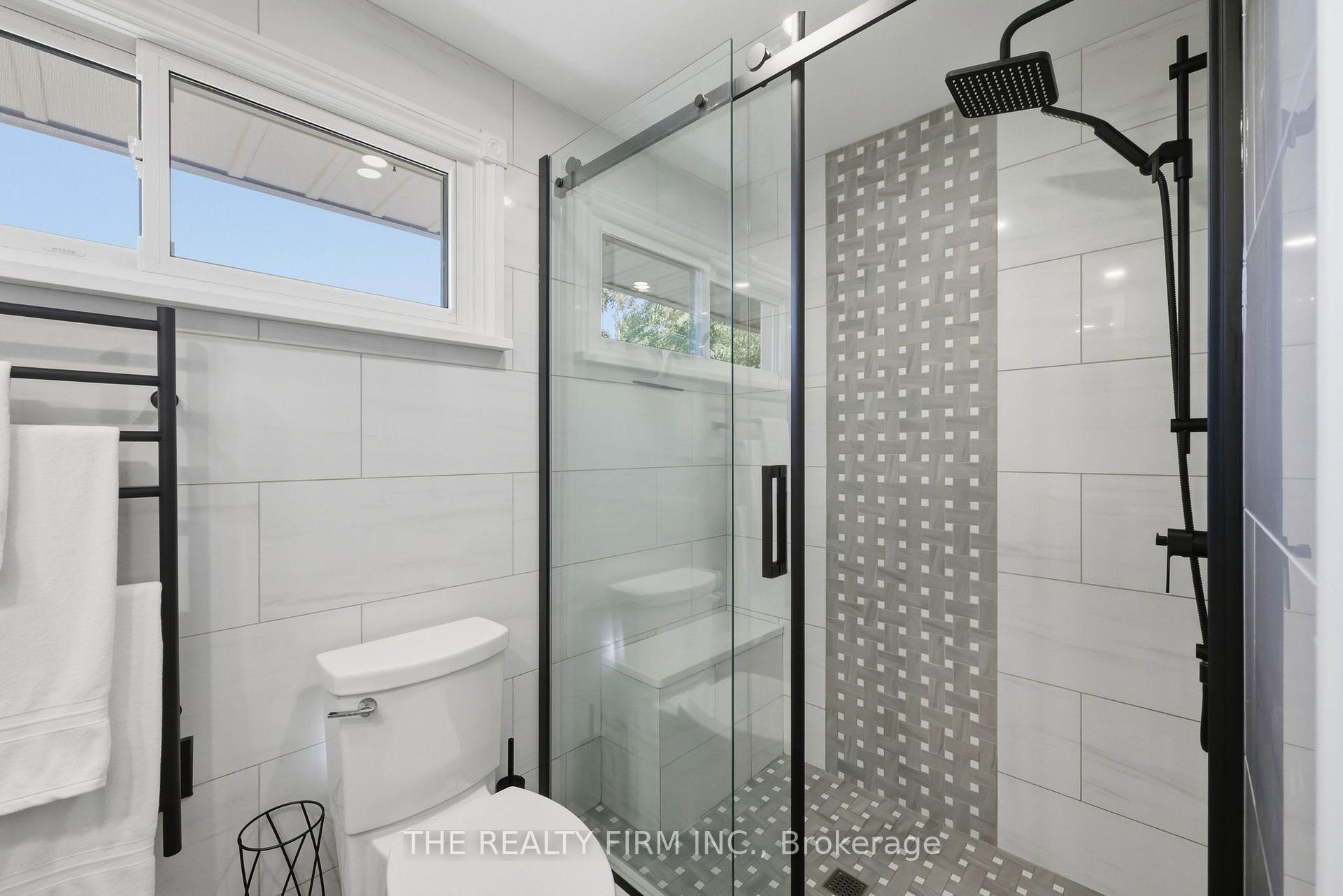 Photo 31 of 28 Thomas Janes Drive, London, South G — HOMEH