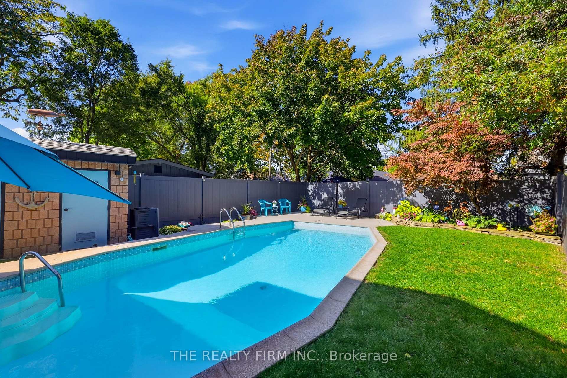 Photo 44 of 28 Thomas Janes Drive, London, South G — HOMEH