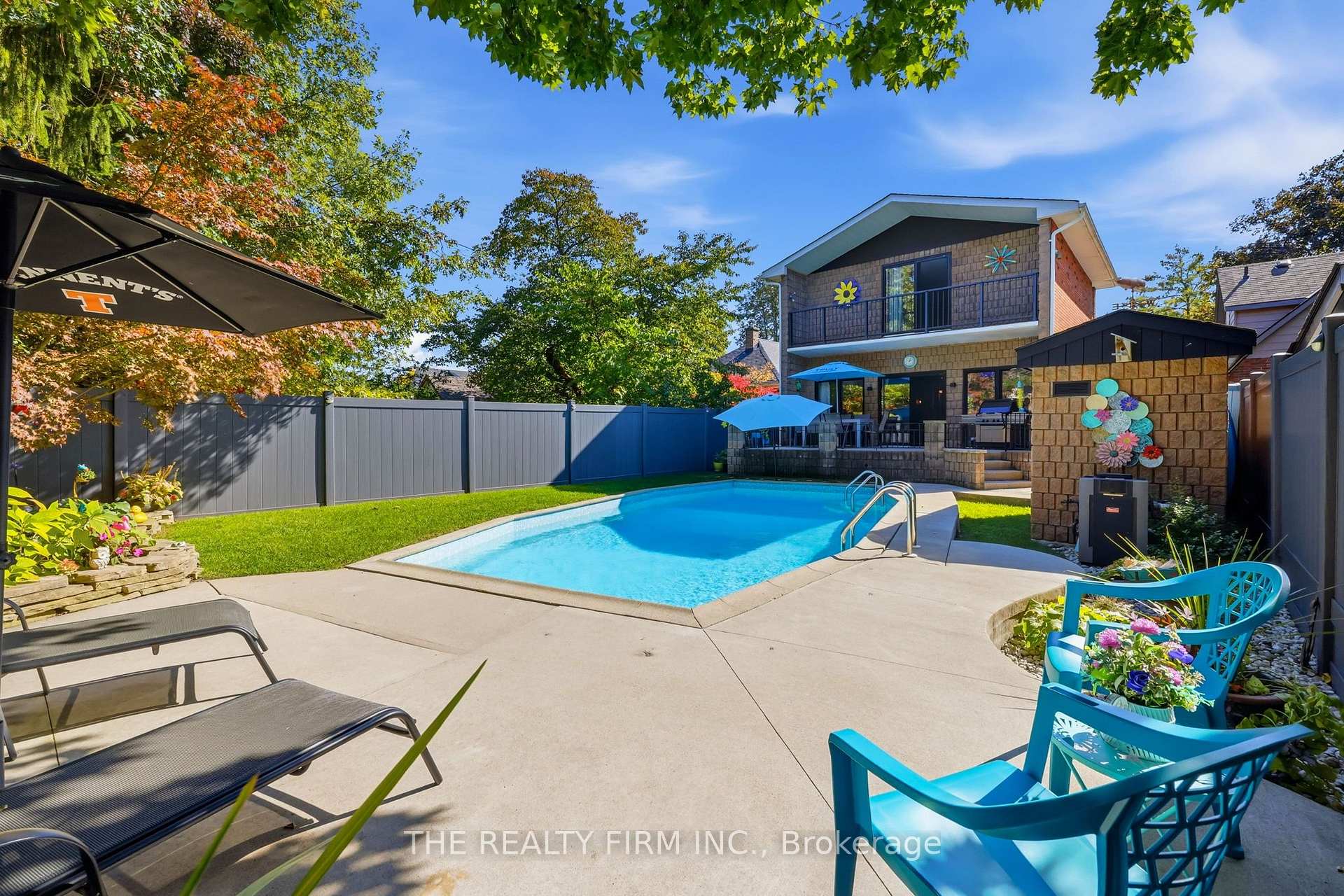 Photo 45 of 28 Thomas Janes Drive, London, South G — HOMEH