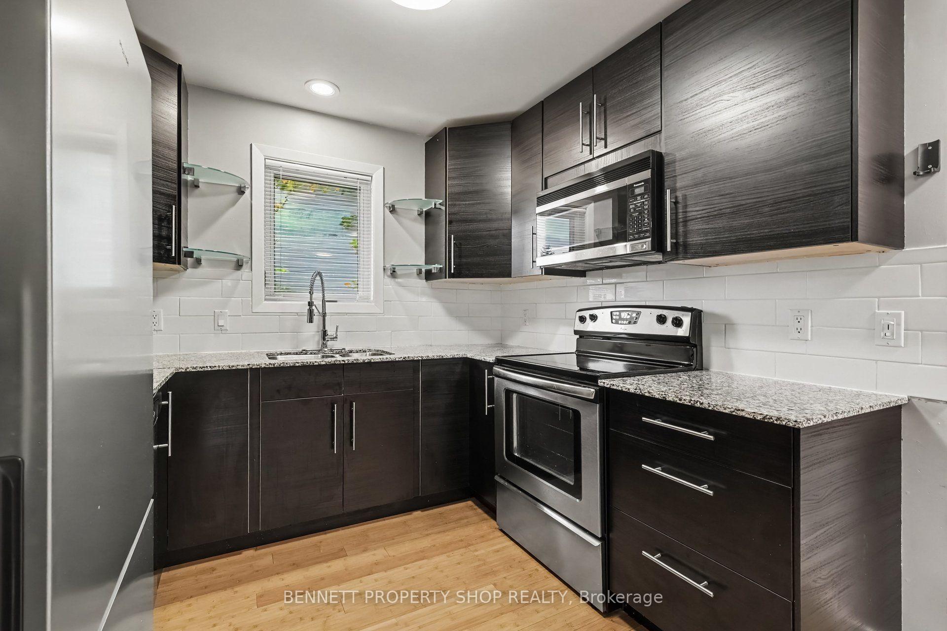 Photo 5 of 13 Candow Crescent, Ottawa, Stittsville (North) — HOMEH
