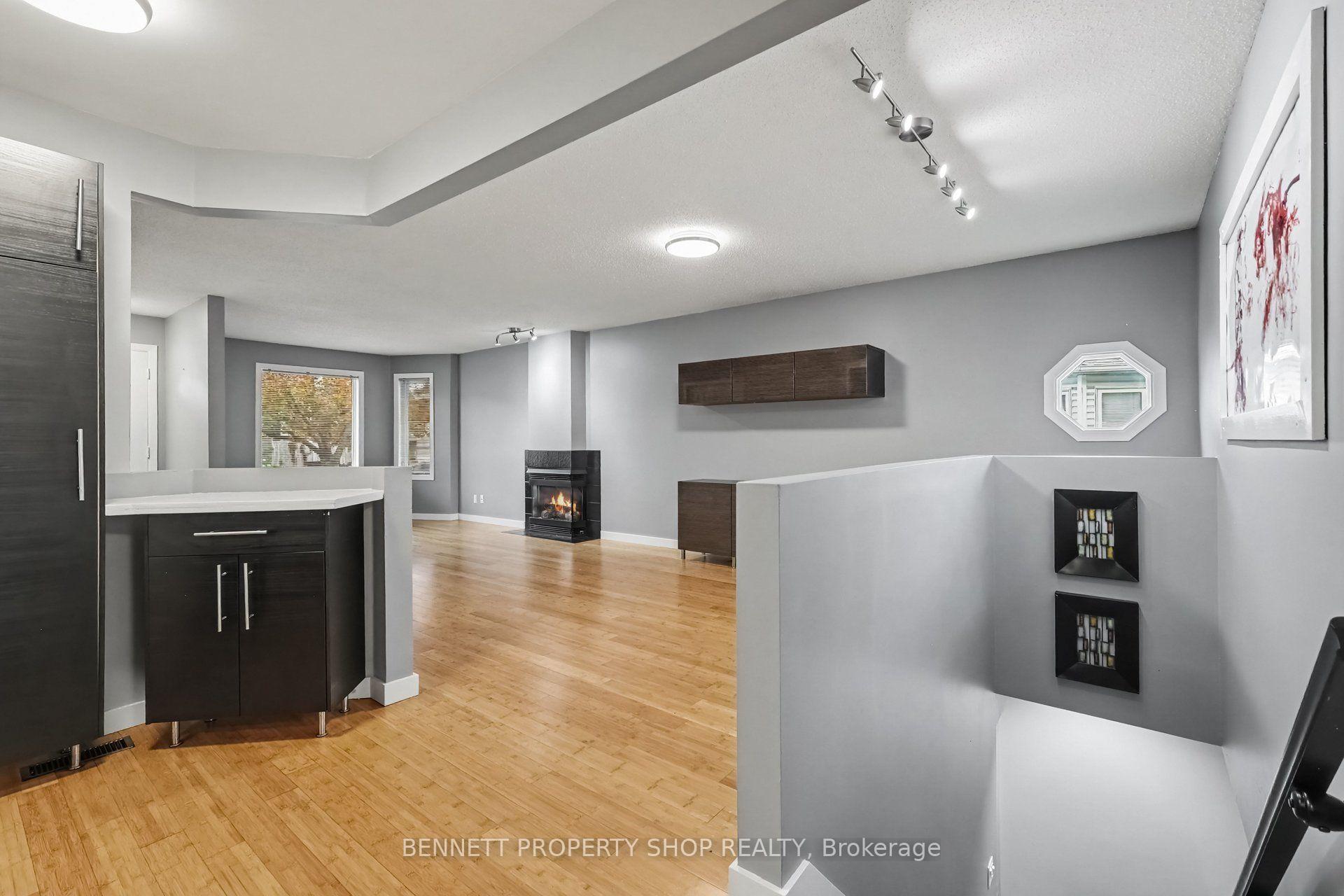 Photo 7 of 13 Candow Crescent, Ottawa, Stittsville (North) — HOMEH