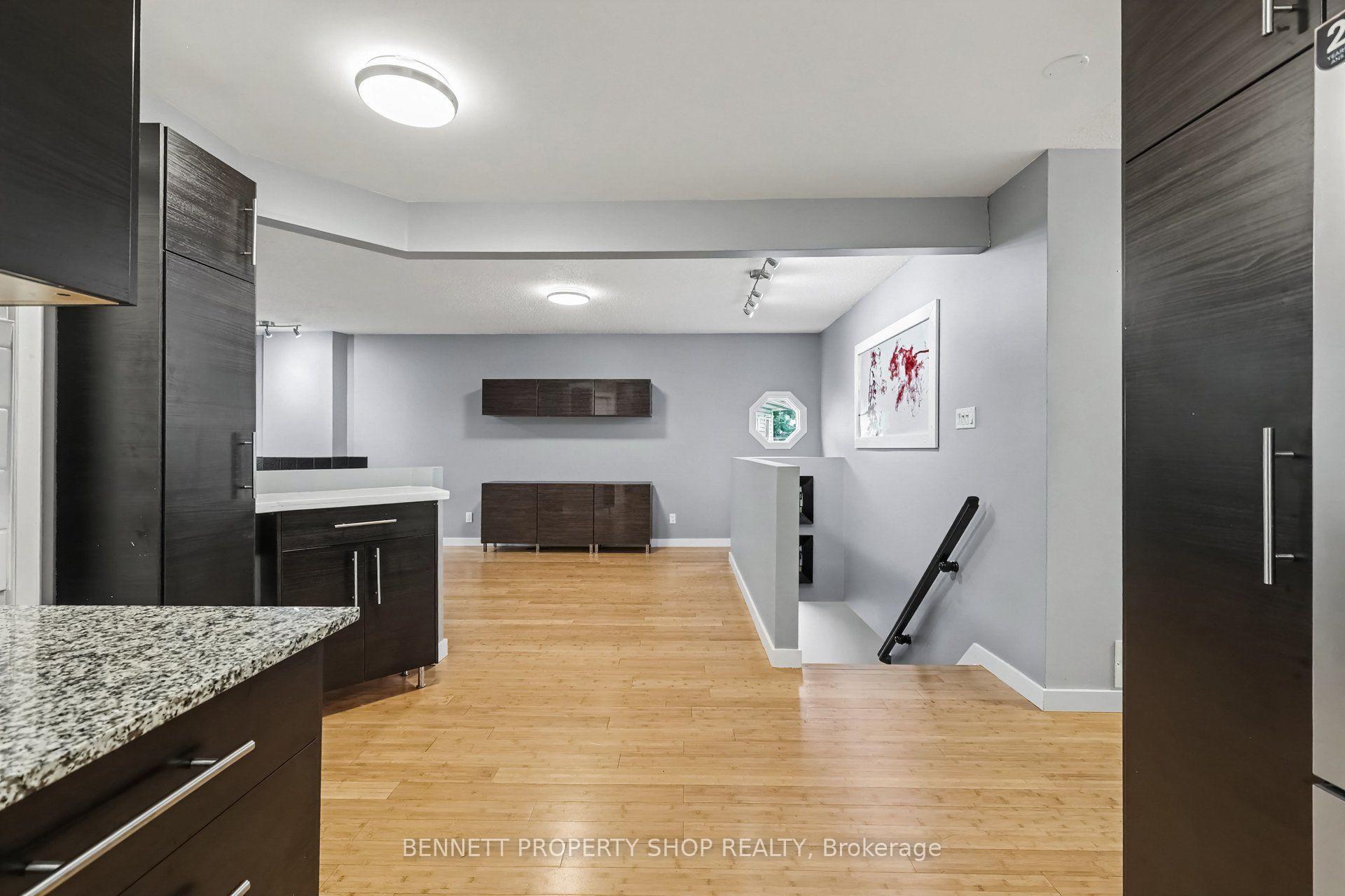 Photo 8 of 13 Candow Crescent, Ottawa, Stittsville (North) — HOMEH