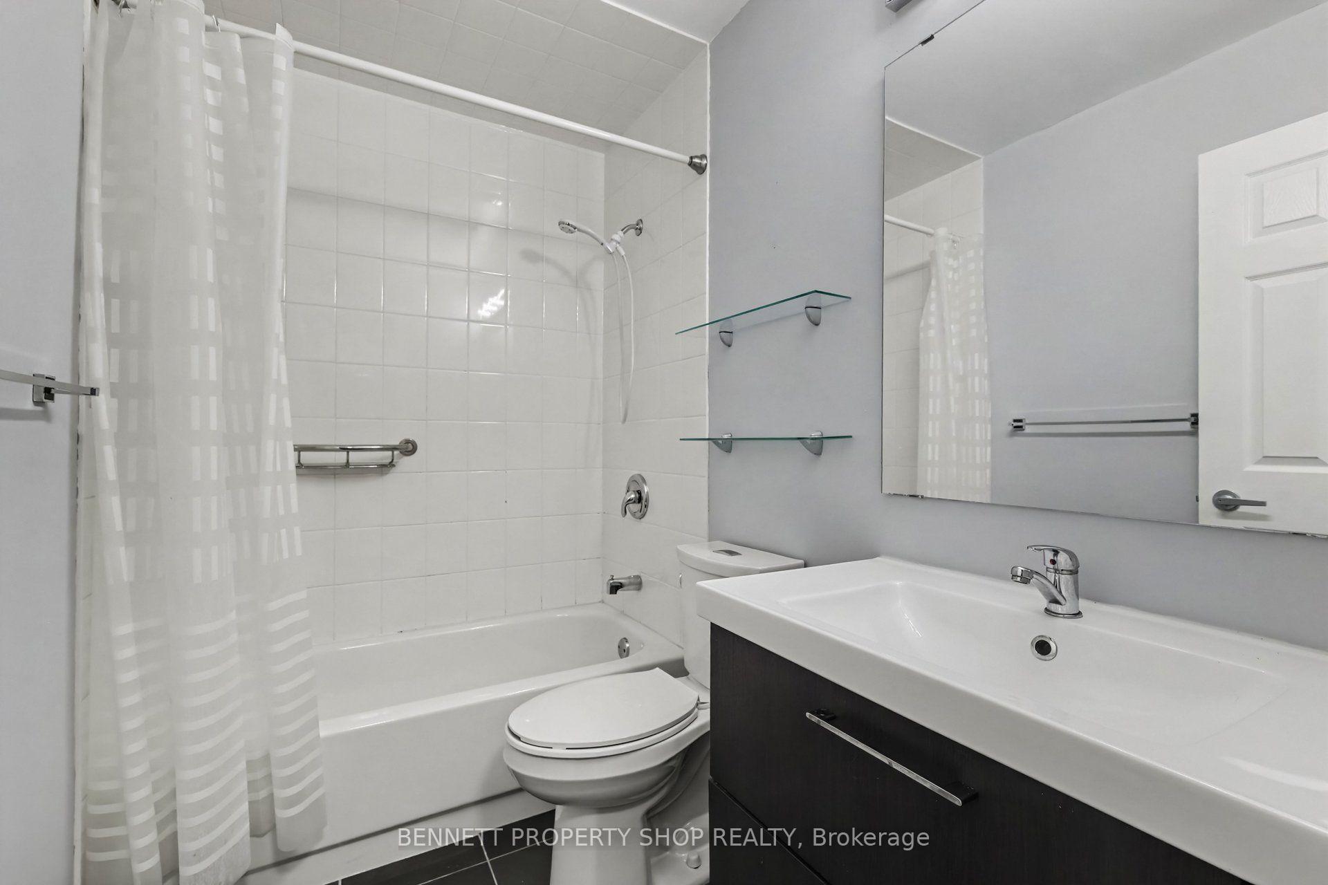 Photo 12 of 13 Candow Crescent, Ottawa, Stittsville (North) — HOMEH