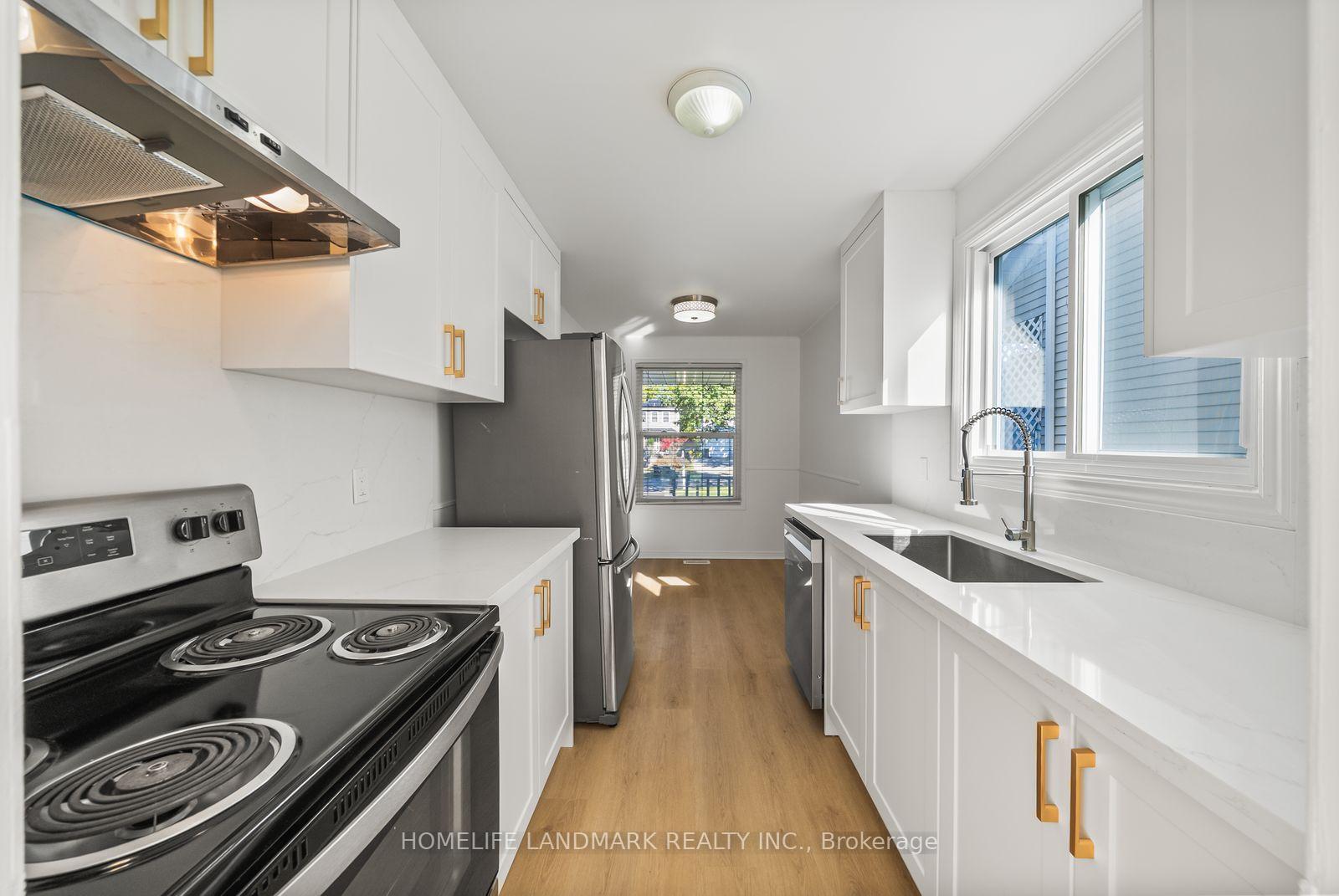 Photo 9 of 39 D'ambrosio Drive, Barrie, Painswick North — HOMEH