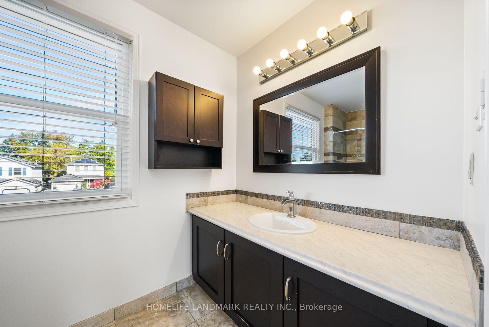 Photo 20 of 39 D'ambrosio Drive, Barrie, Painswick North — HOMEH