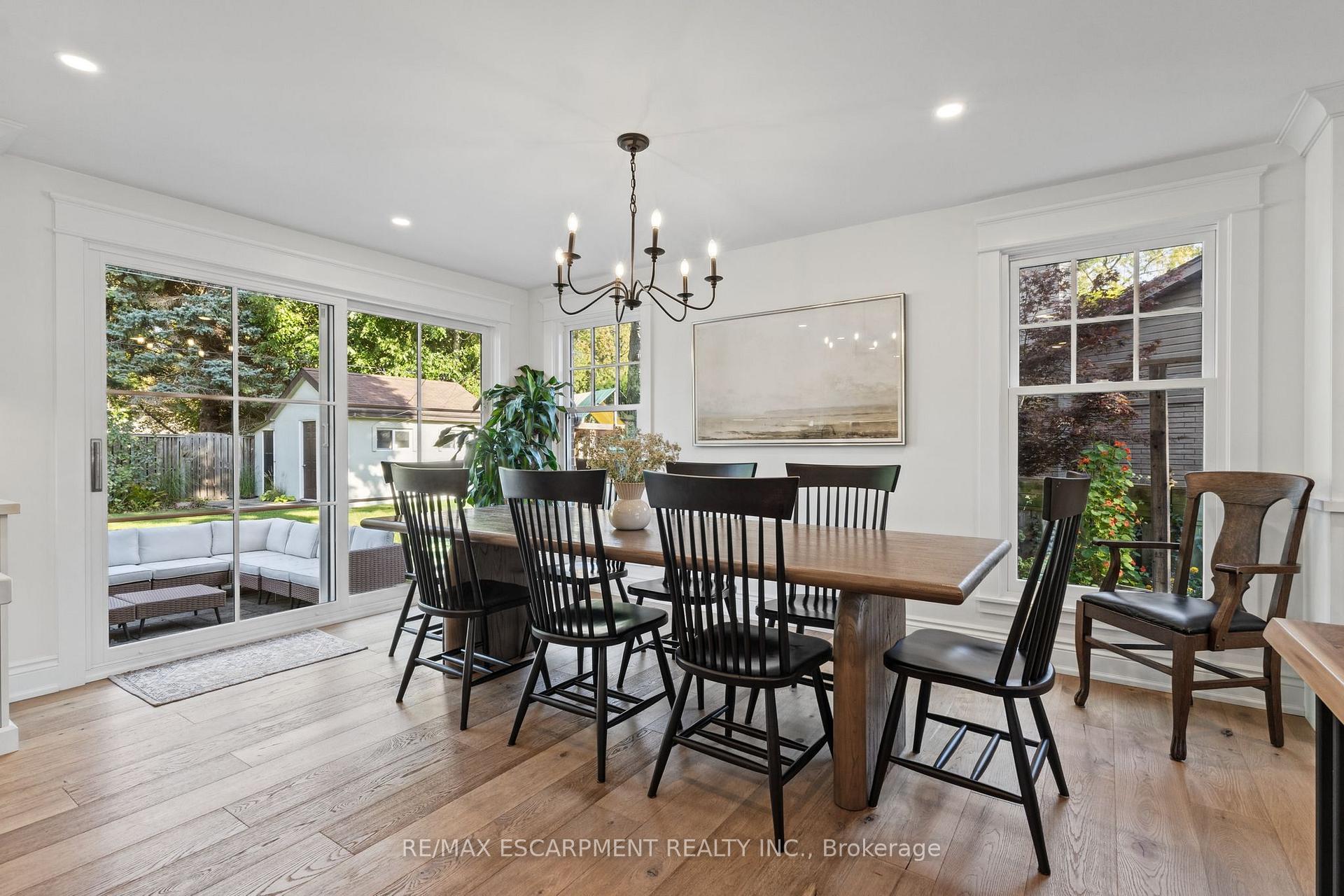 Photo 10 of 609 Cherrywood Drive, Burlington, LaSalle — HOMEH