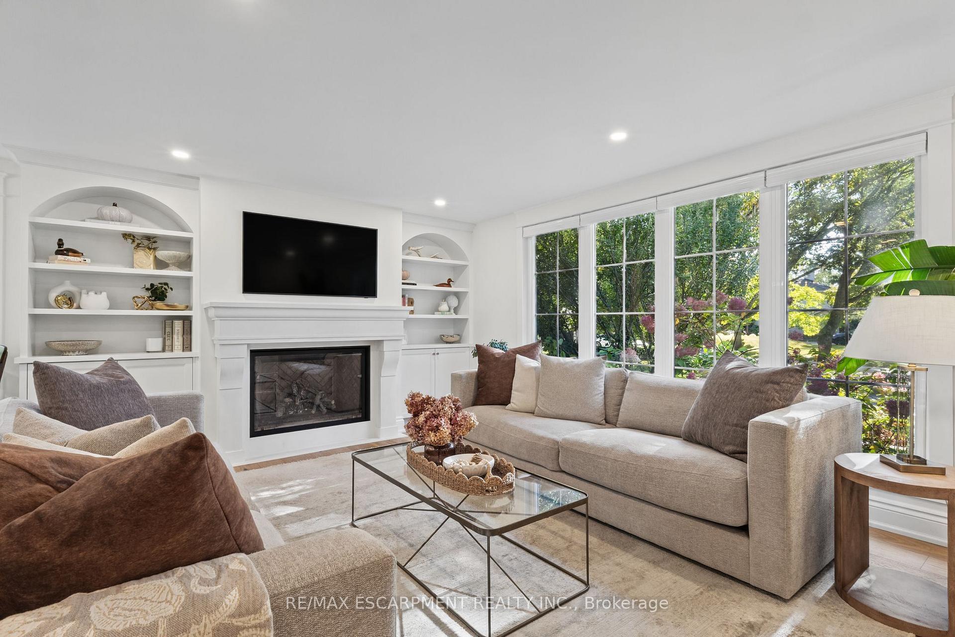 Photo 13 of 609 Cherrywood Drive, Burlington, LaSalle — HOMEH