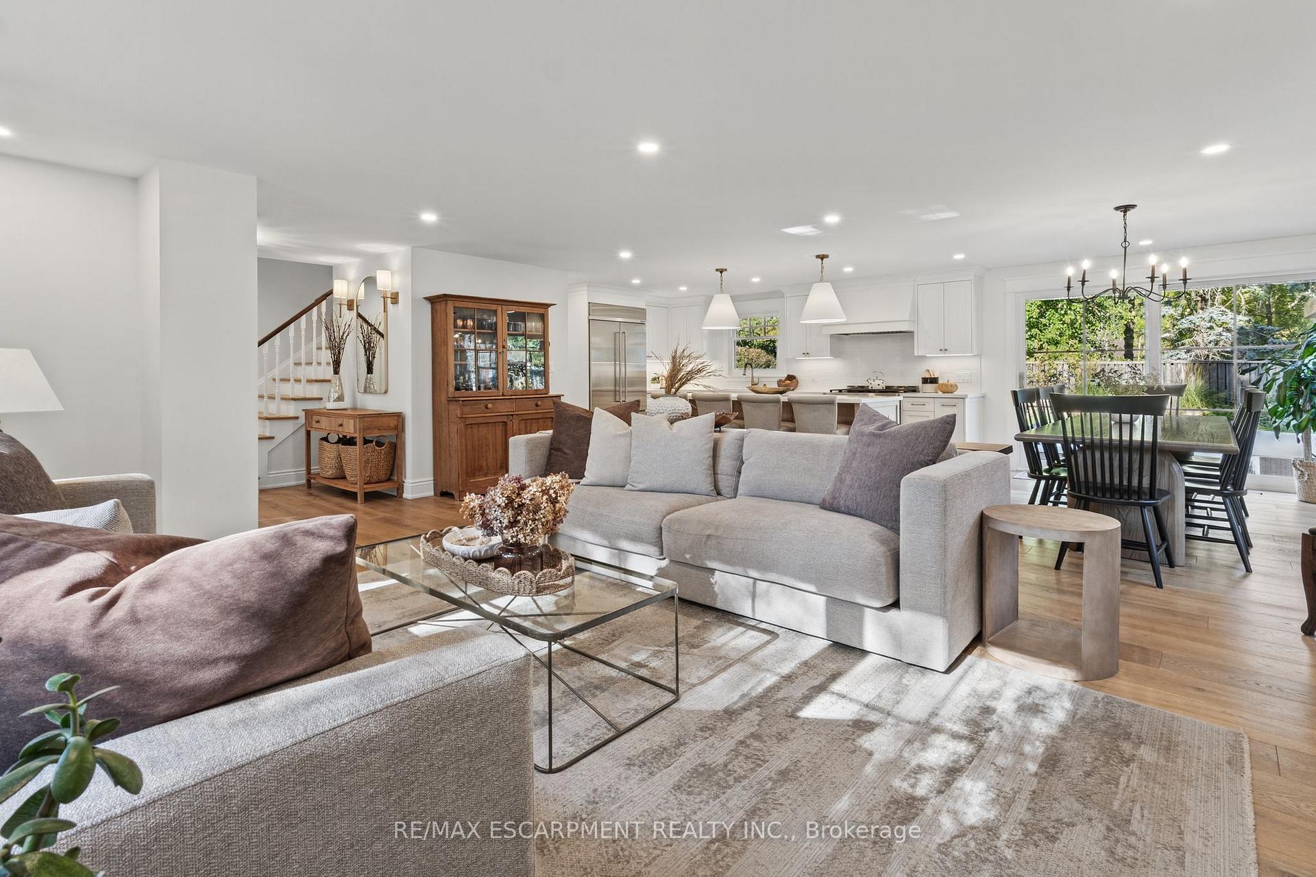 Photo 14 of 609 Cherrywood Drive, Burlington, LaSalle — HOMEH