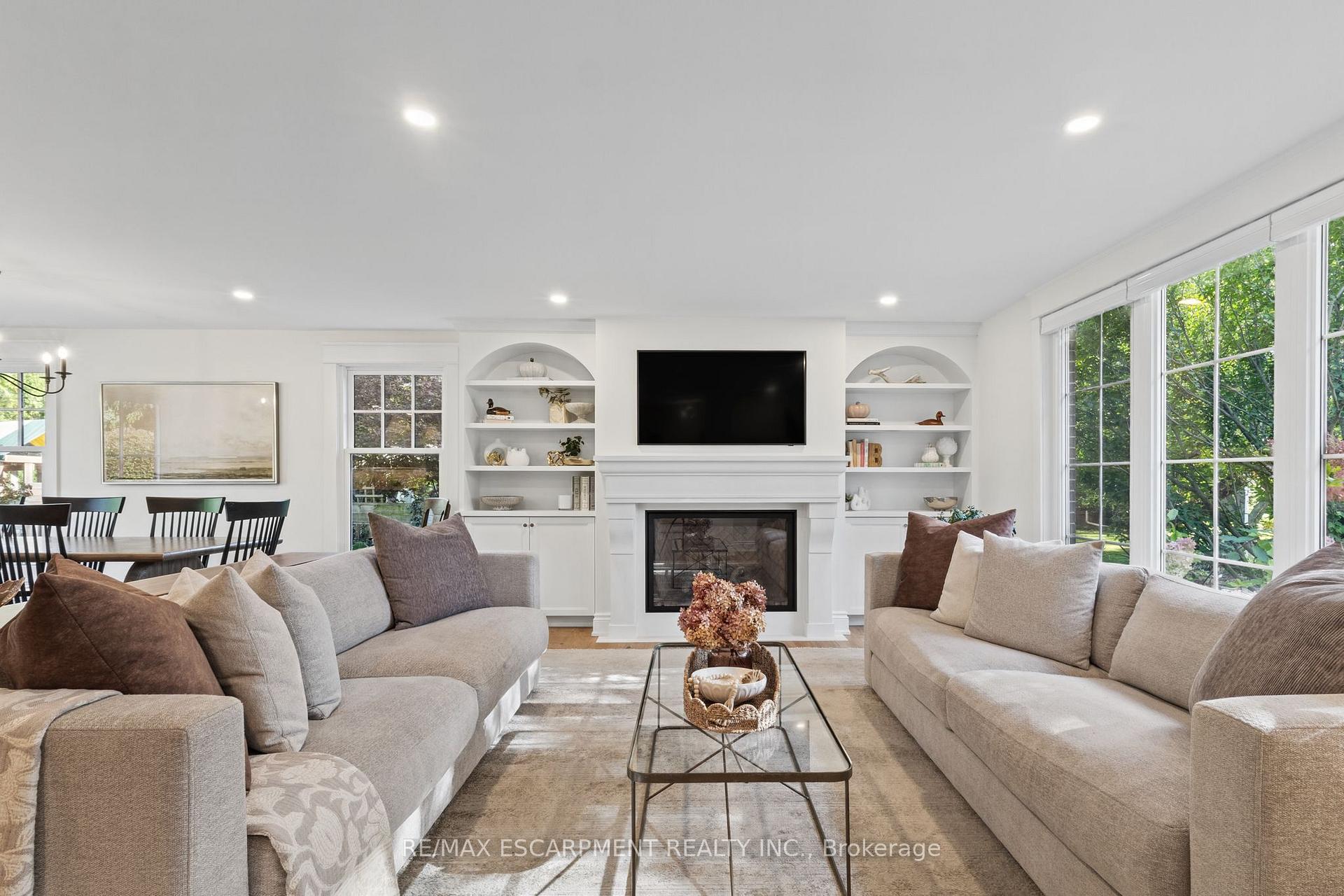 Photo 15 of 609 Cherrywood Drive, Burlington, LaSalle — HOMEH