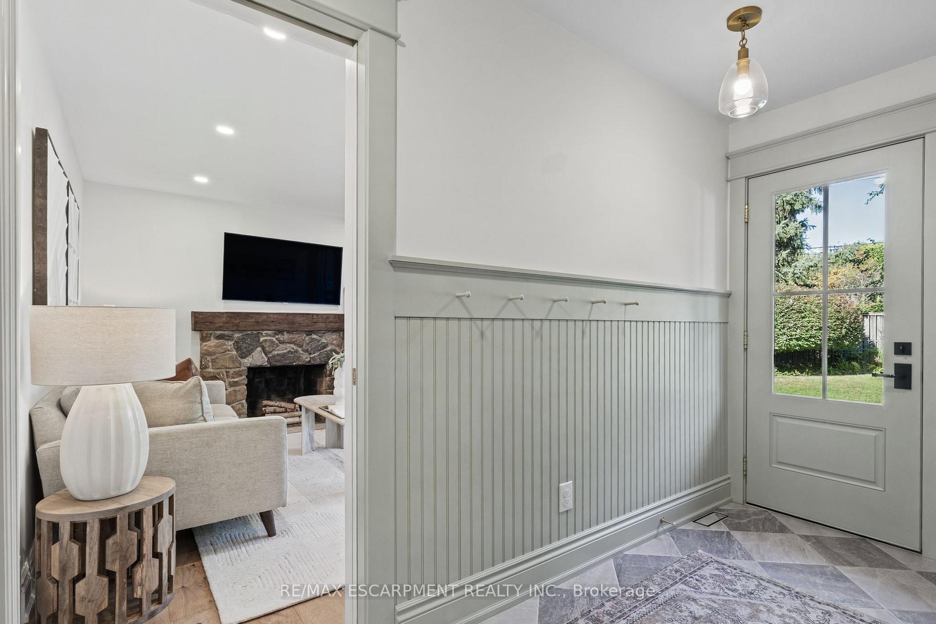 Photo 18 of 609 Cherrywood Drive, Burlington, LaSalle — HOMEH