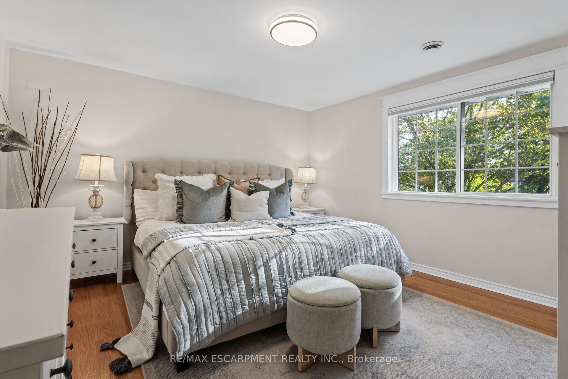 Photo 23 of 609 Cherrywood Drive, Burlington, LaSalle — HOMEH