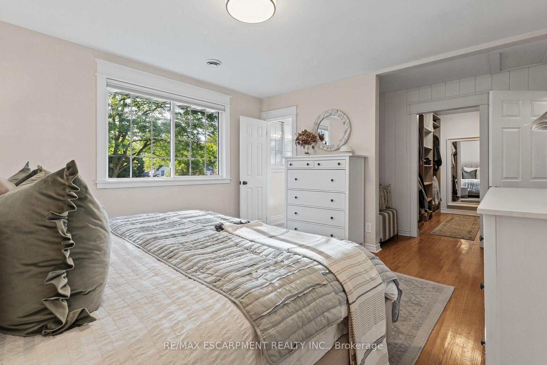 Photo 24 of 609 Cherrywood Drive, Burlington, LaSalle — HOMEH