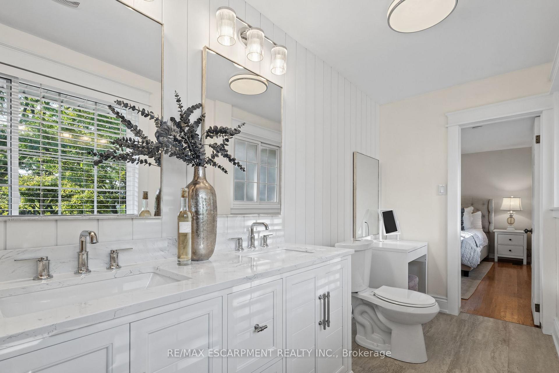 Photo 27 of 609 Cherrywood Drive, Burlington, LaSalle — HOMEH