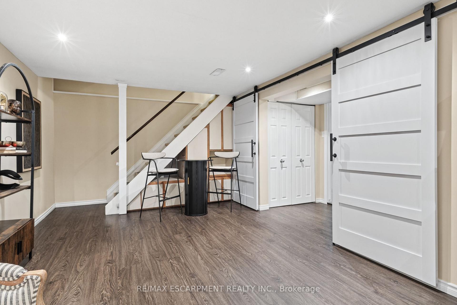 Photo 31 of 609 Cherrywood Drive, Burlington, LaSalle — HOMEH