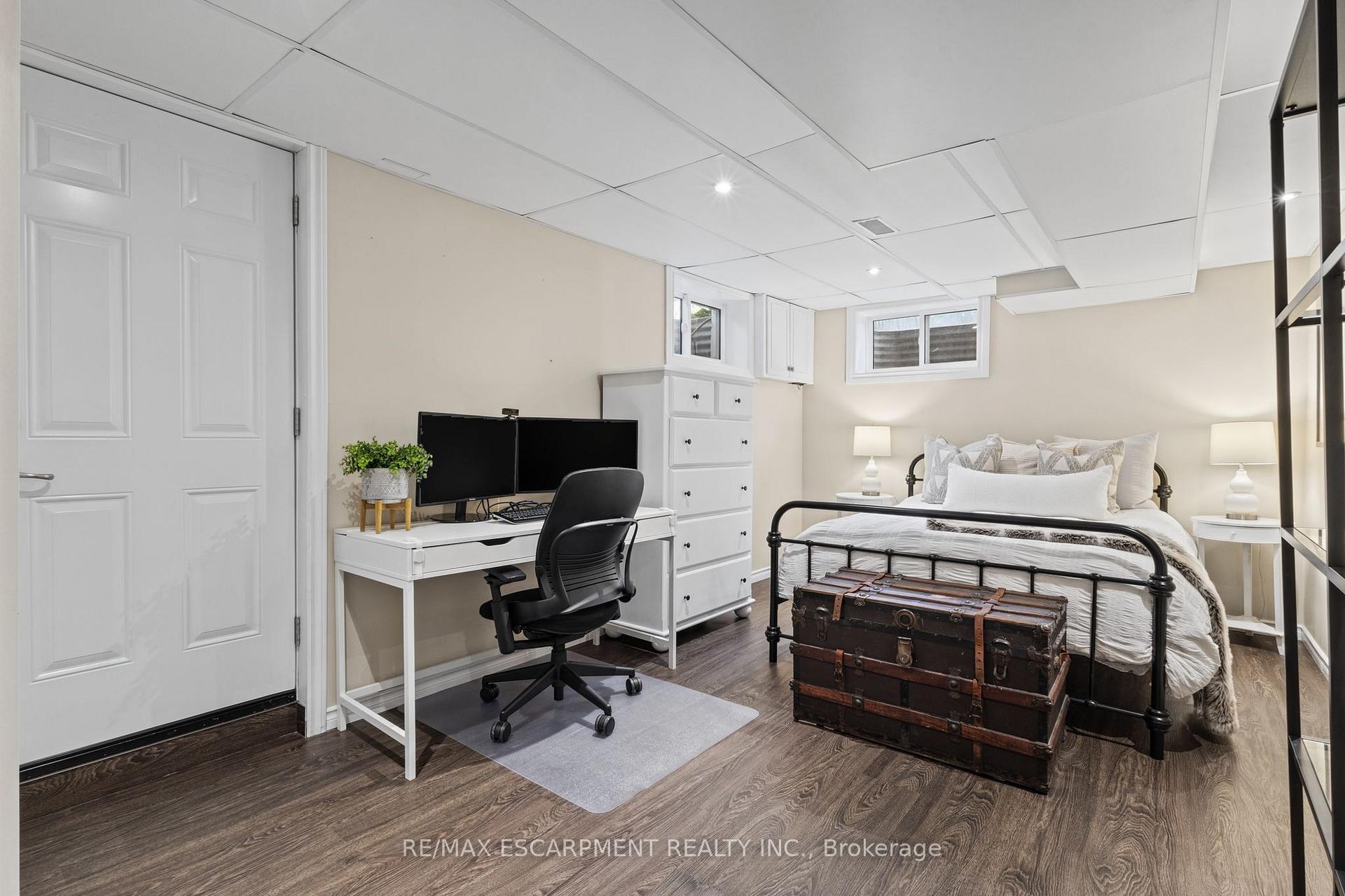 Photo 37 of 609 Cherrywood Drive, Burlington, LaSalle — HOMEH