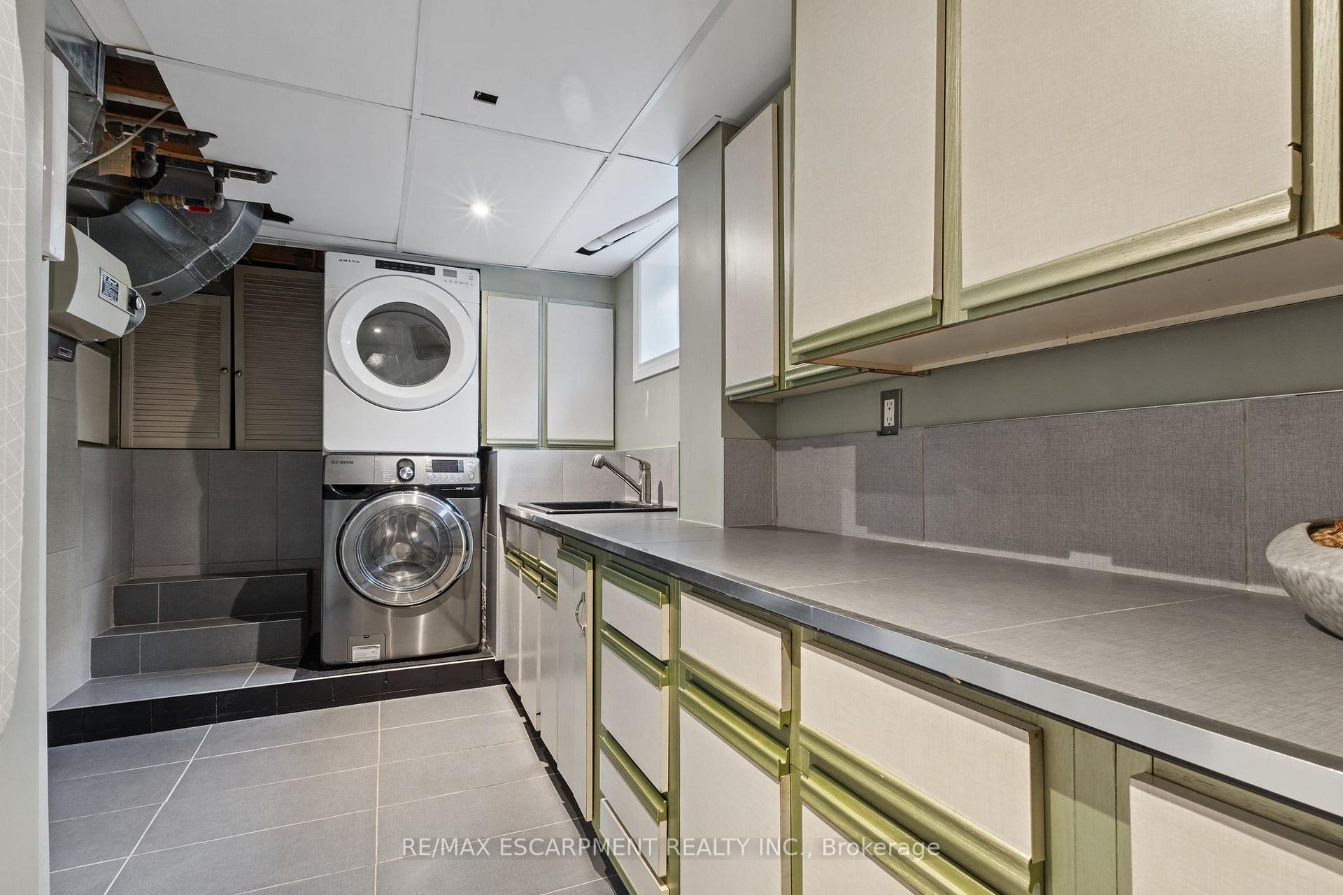 Photo 39 of 609 Cherrywood Drive, Burlington, LaSalle — HOMEH