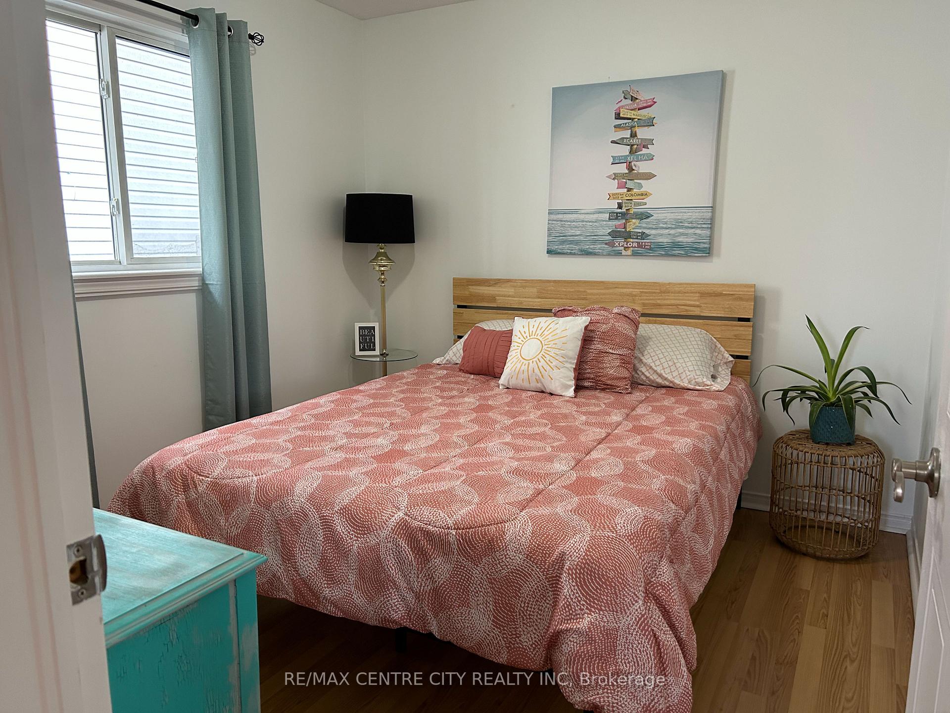 Photo 12 of 21 Juno Drive, St. Thomas — HOMEH