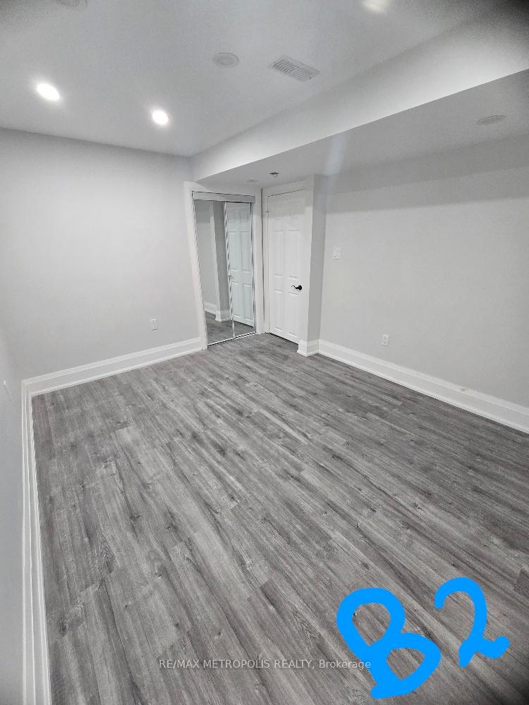 Photo 2 of Unit Basement, 1136 Enchanted Crescent, Pickering, Rural Pickering — HOMEH