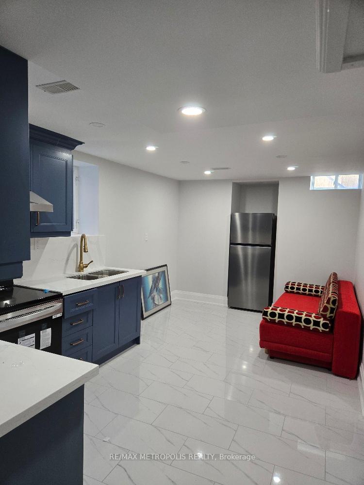 Photo 8 of Unit Basement, 1136 Enchanted Crescent, Pickering, Rural Pickering — HOMEH